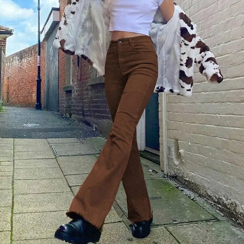 Damesjeans met hoge taille en uitlopende pijpen