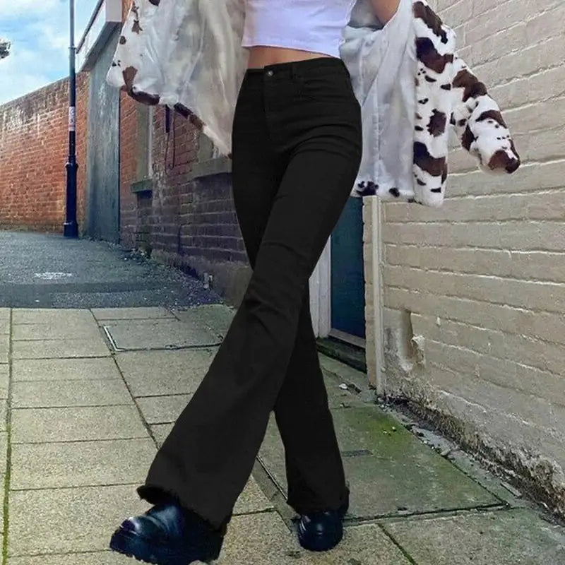 Damesjeans met hoge taille en uitlopende pijpen